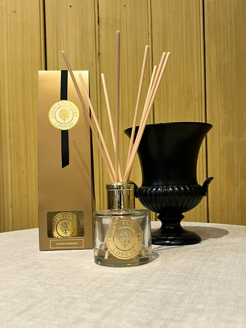 Oudh Bakhoor Gold Perfumed Candle