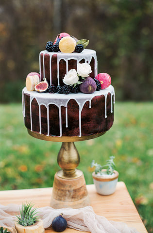 Chocolate Cake with Figs and Fruit Gourmand Perfumes